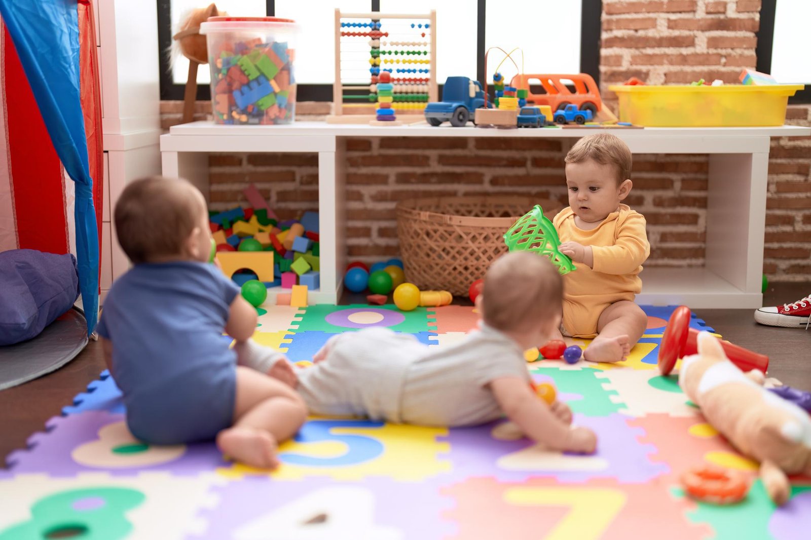daycare and creche services in mumbai